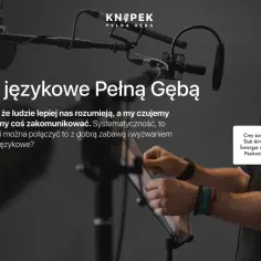 Błazen Błażej błąka się po błoniach, ćwicząc łamańce językowe.