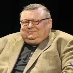 Wojciech Mann wiek: ile naprawdę ma lat oraz jego niezwykła kariera