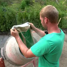 Ile betonu z worka cementu? Zaskakujące ilości, które musisz znać