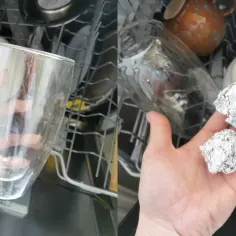 Biały nalot na szklankach? Poznaj prawdziwe powody, dla których zmywarka zostawia osad. W dłoniach folia aluminiowa, która może być winowajcą.