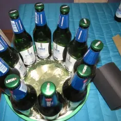 Jak zrobić tort z butelek alkoholu, który zaskoczy Twoich gości