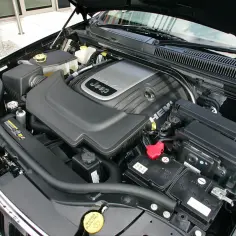 Gdzie jest akumulator w Jeep Grand Cherokee? Oto, co musisz wiedzieć