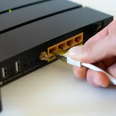 Jak sprawić, aby komputer stacjonarny odbierał wifi bez problemów