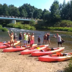 Spływ kajakowy Skierniewice - najlepsze trasy i wynajem sprzętu