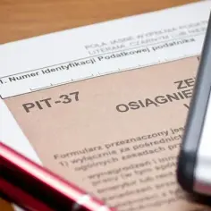 Jak pobrać PIT za poprzednie lata i uniknąć problemów z dokumentami