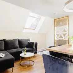 Apartament deluxe co to znaczy? Odkryj luksusowe cechy i korzyści