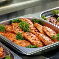 Ile kosztuje catering na 60 osób? Sprawdź ceny i opcje menu