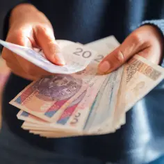 800 plus: Do kiedy wniosek 2025/2026? Nie strać wypłat!