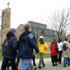Czy rekolekcje są obowiązkowe? Fakty i prawa uczniów