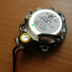 Czerwony i czarny kabel – który to plus? Oto ważne informacje