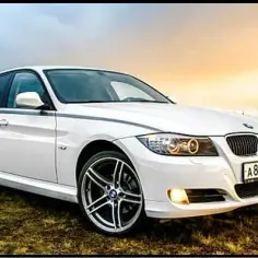 BMW E90 Coupe - szczegółowe informacje, osiągi i porównania modeli