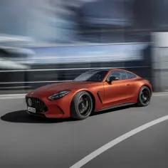 Mercedes-Benz AMG GTS - szczegółowe informacje o osiągach i cenach