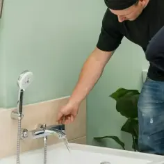 Jak wymienić kran w wannie - proste kroki do samodzielnej wymiany