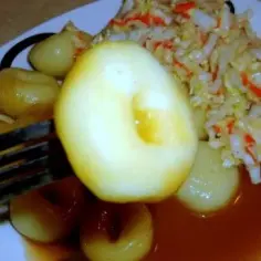 Idealna surówka do klusek śląskich? Sprawdzone przepisy i triki