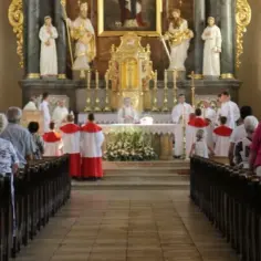 Ile trwa msza w kościele? Czas trwania różnych rodzajów mszy