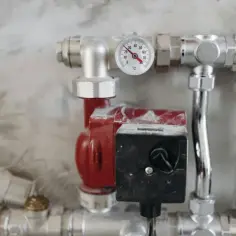Jak bezpiecznie zakręcić gaz przy liczniku? Poradnik krok po kroku