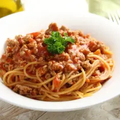 Jak zrobić sos do spaghetti z mięsem mielonym, który zachwyci smakiem