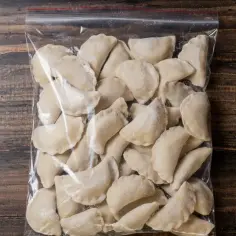 Jak mrozić pierogi i zachować ich smak? Poznaj najlepsze metody