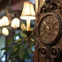 Dlaczego zegar drewno jest nieodzownym elementem w każdym domu?