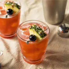 Najlepsze przepisy na drinki z Campari, które musisz spróbować