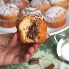 Ile piec muffinki czekoladowe? Prosty przepis na idealne muffinki w piekarniku
