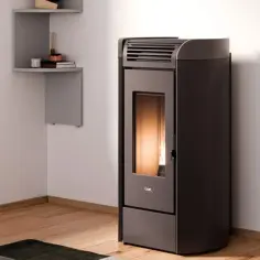 Czy kominek na pellet to dobra inwestycja? Zobacz zalety i wady