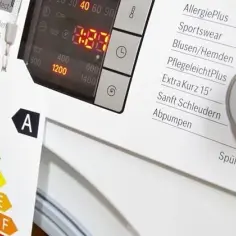Ile kWh zużywa pralka? Sprawdź, jak obniżyć rachunki za prąd