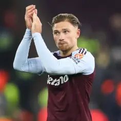 Zaskakujące zarobki Matty'ego Casha w Aston Villa i nie tylko