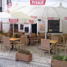 Gdzie zjeść w Sandomierzu? Sprawdź najlepsze restauracje i lokalne przysmaki