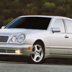 Mercedes E-Class W210: Kluczowe informacje, problemy i porady dla właścicieli