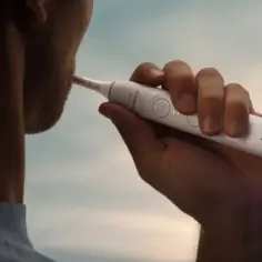Jak używać szczoteczki sonicznej Philips, aby uniknąć błędów w myciu zębów