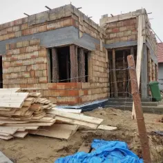 Ile kosztuje budowa domu z poddaszem użytkowym? Sprawdź szokujące ceny!
