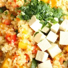 Przepis na kaszotto z tofu: prosty sposób na szybki i zdrowy obiad
