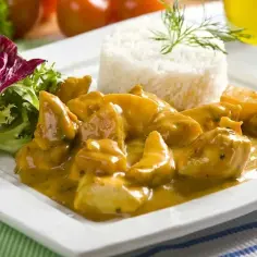 Wyjątkowy przepis na filet drobiowy po hawajsku z ananasem i sosem