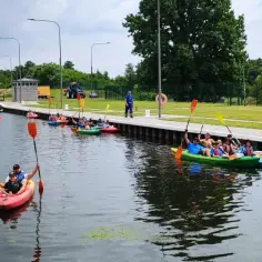 Gdzie na kajaki śląskie? Odkryj najlepsze trasy i miejsca do spływu
