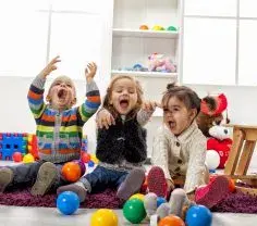 Rozwój psychomotoryczny dziecka: kluczowe etapy, które musisz znać