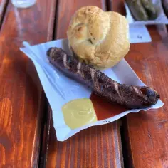 Max Grill w Krakowie: Smaki, które zachwycają i uzależniają
