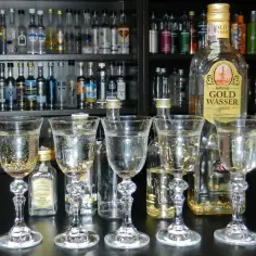 Goldwasser drink – odkryj wyjątkowy smak likieru z płatkami złota