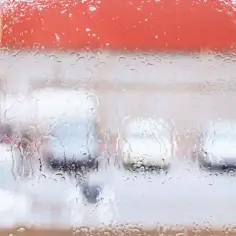 Jak zabezpieczyć okna przed parowaniem? Efektywne metody i porady