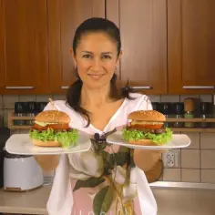 Jak zrobić domowego hamburgera: proste przepisy na idealne burgery