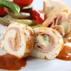 Przepis na smakowite roladki z kurczaka - pyszna i prosta potrawa.