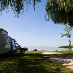 Gdzie kamperem nad Balaton: najlepsze kempingi z atrakcjami i udogodnieniami