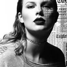 Portret Taylor Swift z powtarzającym się napisem "Taylor Swift" tworzącym tło. Jej utwory są wszędzie.