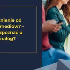 Uważne spojrzenie na ludzi wpatrzonych w telefony. Czy to uzależnienie od social mediów? Jak rozpoznać u siebie nałóg?