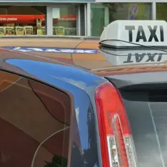 Ile kosztuje taxi z Torunia do Ciechocinka? Sprawdź ceny i porady