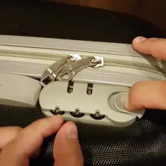 Jak otworzyć walizkę Puccini bez kodu - sprawdzone metody i porady