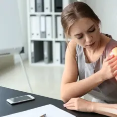 Ból barku jaki lekarz - jak uniknąć błędnych diagnoz i bólu