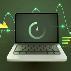Czy darmowe programy czyszczące komputer faktycznie przyspieszają system? Grafika przedstawia laptopa z wskaźnikiem ładowania i wykresami, sugerując analizę wydajności.