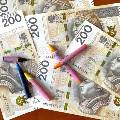 Ile wynosi becikowe? 1000 zł i warunki, by je otrzymać