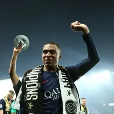Ile zarabia Kylian Mbappe miesięcznie? Zaskakujące dane o jego pensji